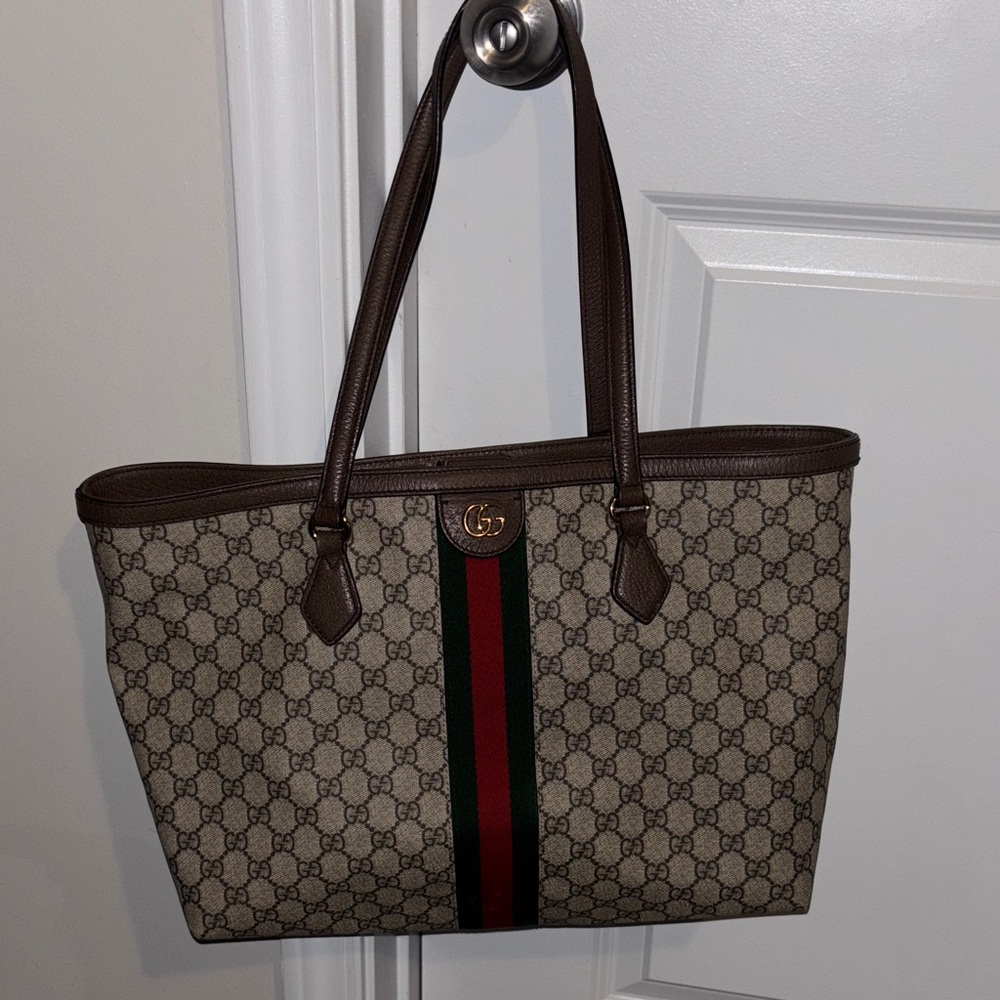 Gucci Beige & Brown Ophidia tote w/Green and Red Stripe. Authentic, medium size.